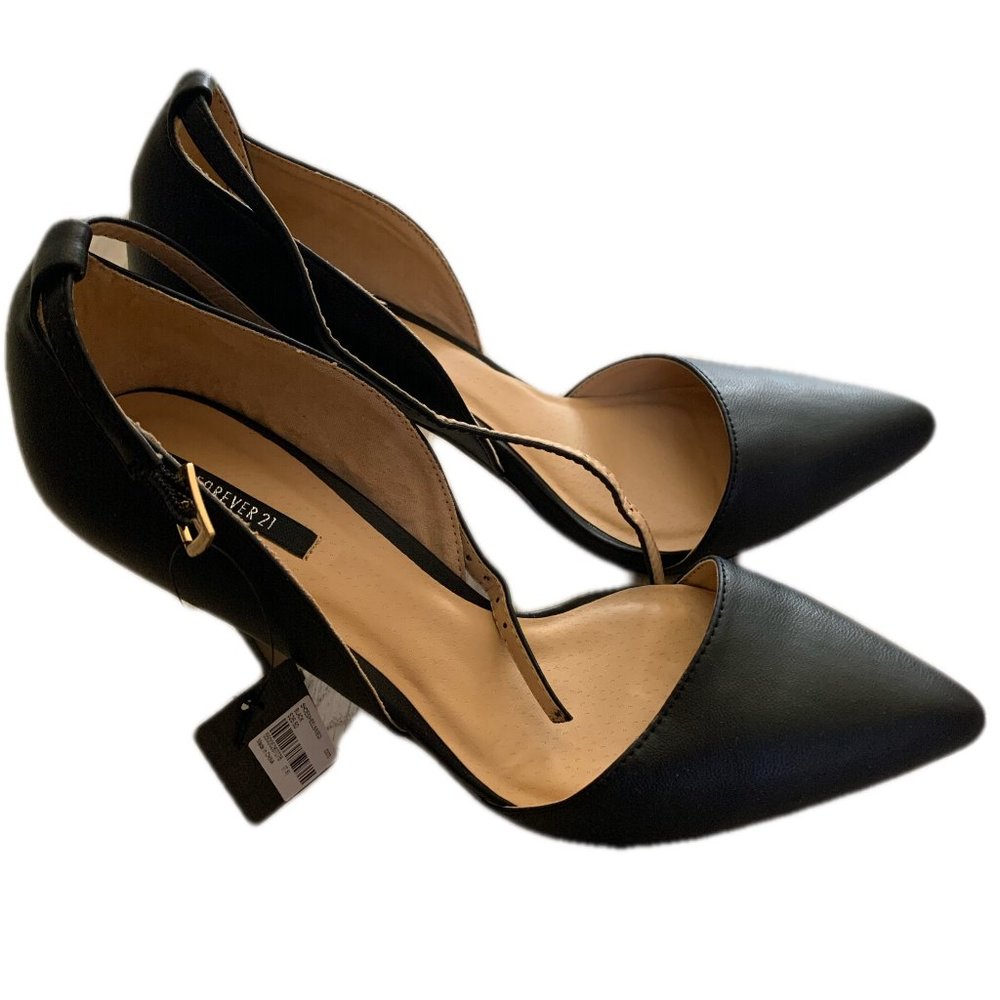 Black Leather Heels. 7.5.